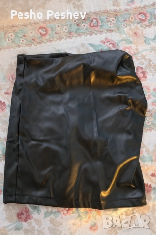 Кожена пола, снимка 2 - Поли - 52394481