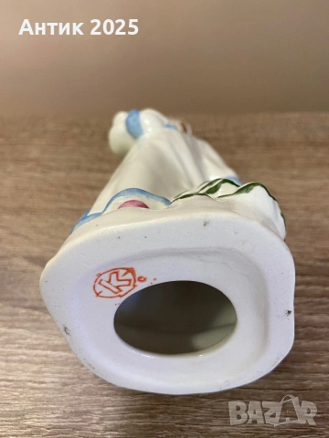 Винтидж порцеланова статуетка „Снежанка със заек“, СССР, снимка 5 - Антикварни и старинни предмети - 53237591