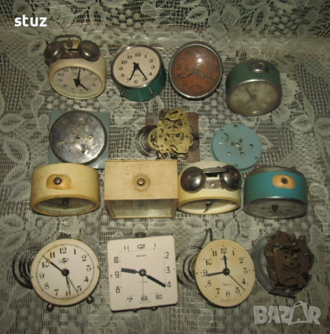Механични будилници "Севани" и "Ереванский" за реставрация, или за части, сет 14 бр., снимка 3 - Антикварни и старинни предмети - 53398980