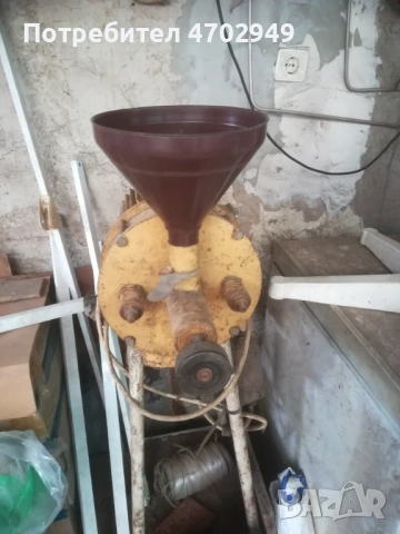 Професионална трифазна кафемелачка