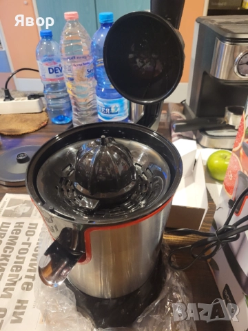 Цитруспреса електрическа чисто нова , снимка 3 - Сокоизстисквачки и цитрус преси - 51772636