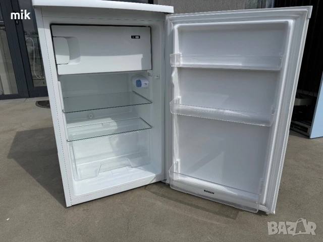 Малък хладилник с камера Bosch , снимка 10 - Хладилници - 53924607