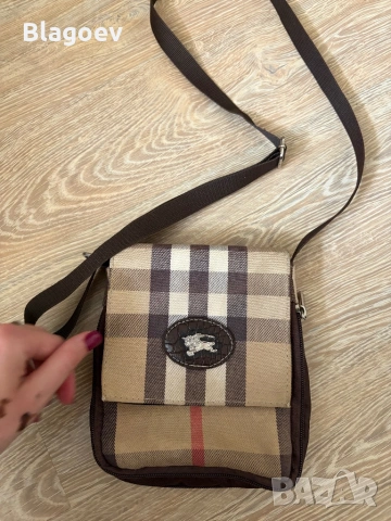Чанта Burberry , снимка 7 - Чанти - 54219173
