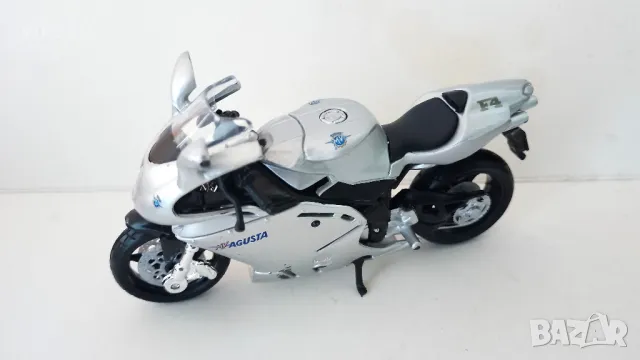 Bburago MV Agusta F4 - Мащаб 1:18 , снимка 2 - Колекции - 48994089