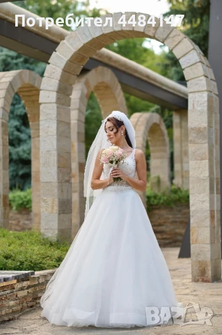 Сватбена рокля, снимка 2 - Рокли - 50429333