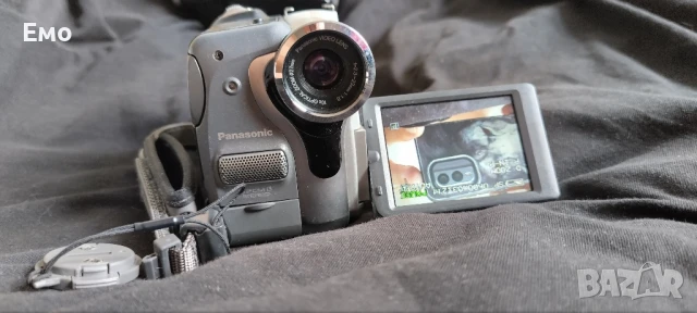 Камкордер Panasonic NV-GS10