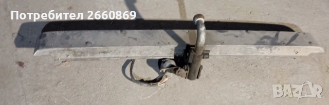 Теглич за Мерцедес 190, снимка 2 - Части - 53335578