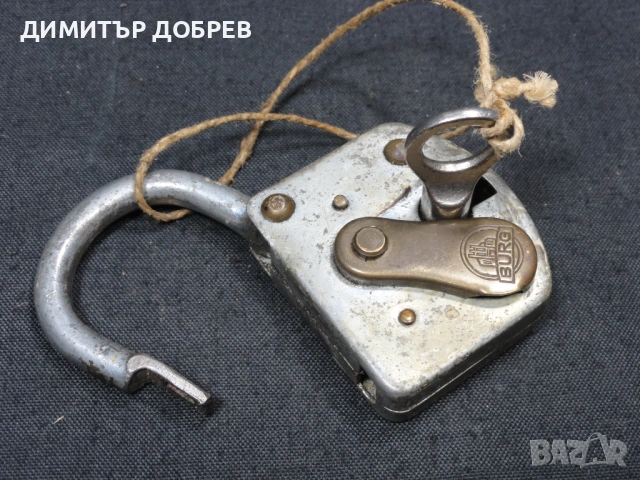 СТАР РЕТРО КАТИНАР С КЛЮЧ BURG GERMANY, снимка 3 - Антикварни и старинни предмети - 53022425