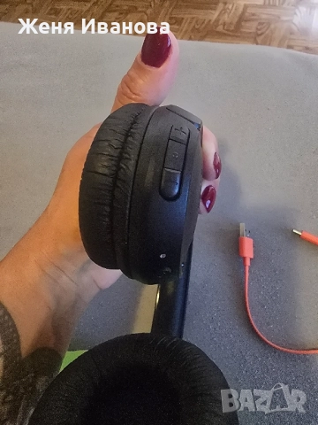 JBL Безжични Слушалки, снимка 4 - Bluetooth слушалки - 52464134