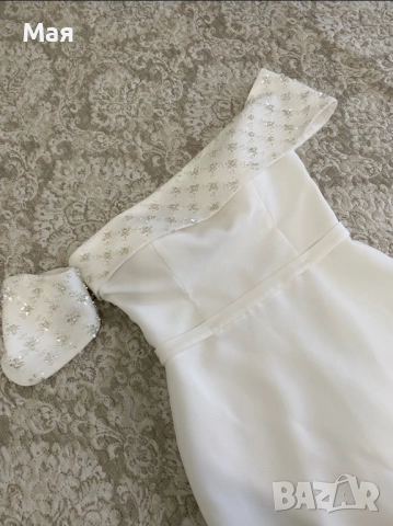 Официална бяла рокля