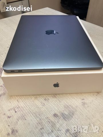 MacBook Air 13" A2179 +Кутия и оригинално зарядно!, снимка 3 - Лаптопи за работа - 46518260