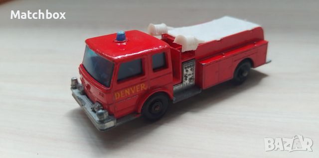 Matchbox England 1/64, снимка 1 - Колекции - 46304770