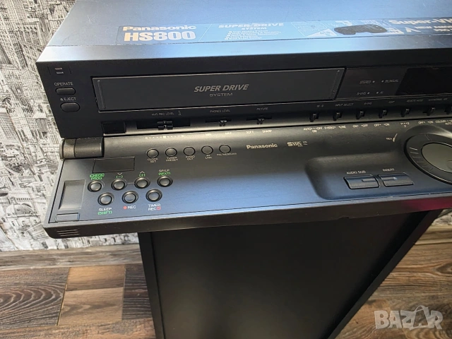 Продавам видео S-VHS Panasonic NV-HS800, снимка 10 - Плейъри, домашно кино, прожектори - 54144790