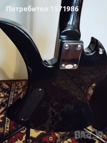 Детско юношеска електрическа китара с кубе, кабел, калъф,колан, тунер и слушалки , снимка 13 - Китари - 52792871