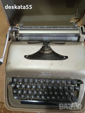 Пишеща машина , снимка 1 - Други ценни предмети - 45822673