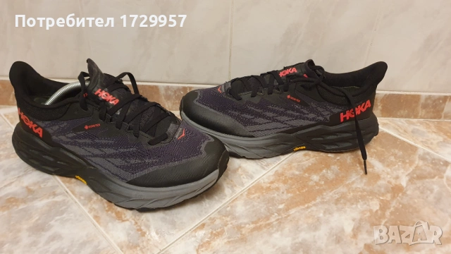 Hoka  Speedgoat 5 Gore-Tex Low Black Red W-40 2/3 185.80 лв. / 95 €, снимка 11 - Маратонки - 53610409