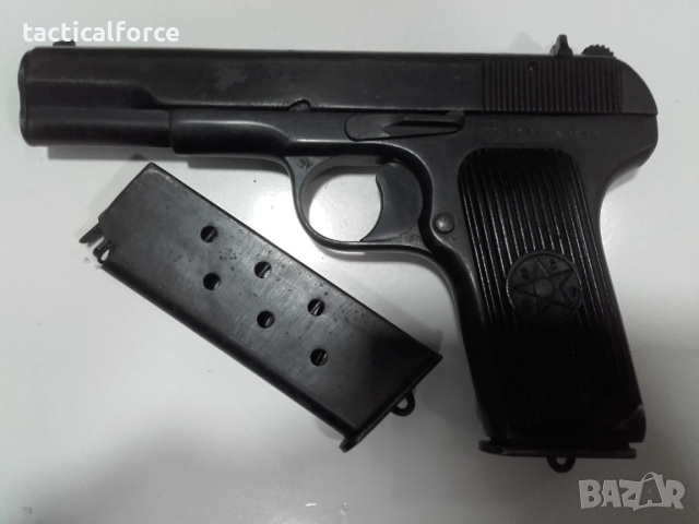 боен пистолет ТТ