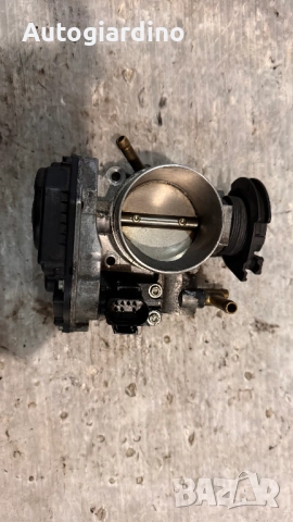 Дроселова Клапа за VW Golf 4 - 06A133064