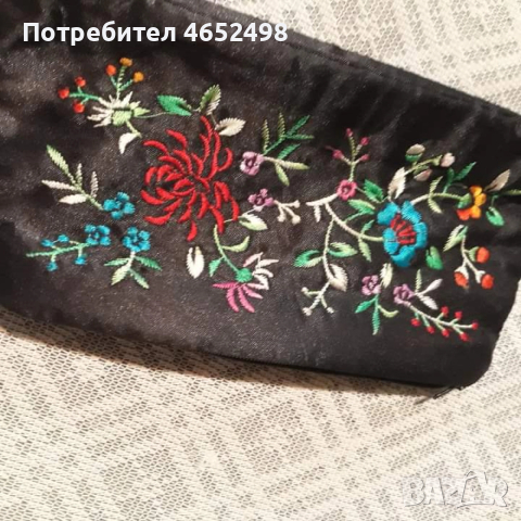 Портмоне/Несесер с бродерия, снимка 2 - Портфейли, портмонета - 52496192