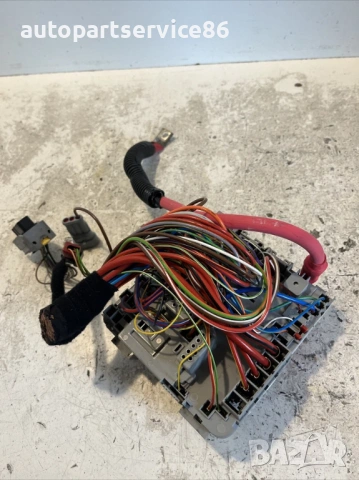 Кутия с предпазители за Alfa Romeo Giulietta 1.6 M-Jet (2015) – 50532509, снимка 2 - Части - 53212234