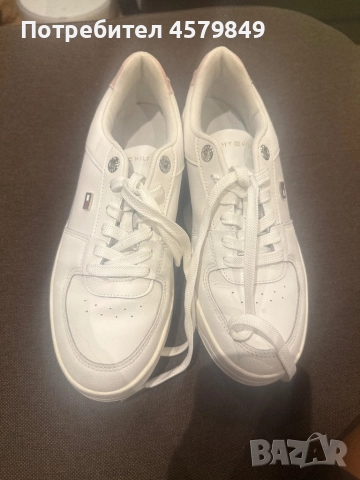 Маратонки TOMMY HILFIGER 38 номер, снимка 5 - Дамски ежедневни обувки - 51541229