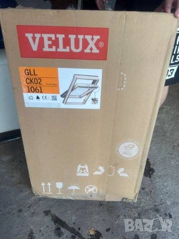 Продавам нова капандура VELUX GLL CK02 (55x78 см) с обшивка EDS`, снимка 2 - Изолации - 52381979