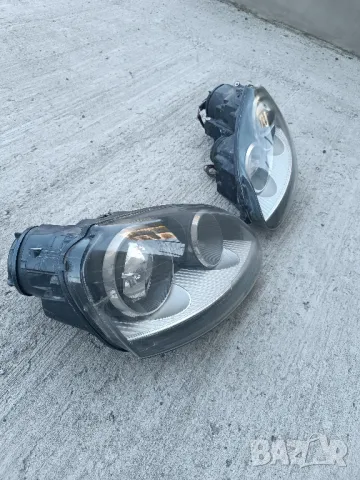 Продавам ОРИГИНАЛНИ GTI / R32 фарове (НАПЪЛНО ОБОРУДВАНИ) 
за голф 5, джета, кади, голф плюс, сеат, снимка 3 - Части - 50209995