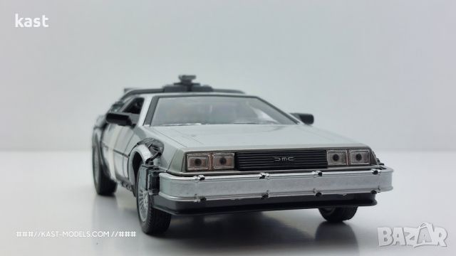 KAST-Models Умален модел на DeLorean Back to the Future II Welly 1/24, снимка 5 - Колекции - 45452779