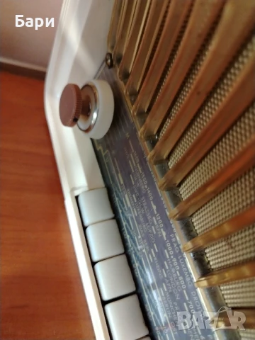 Малко бакелитено радио PHILIPS PHILETTA-1959г., снимка 9 - Радиокасетофони, транзистори - 51155780
