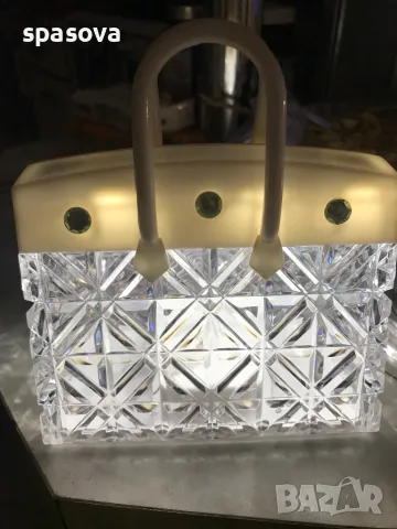 Лампа във вид на дамска чанта 13 х 10 см 