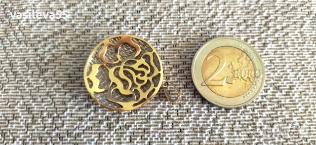 Златна висулка, снимка 4 - Колиета, медальони, синджири - 41658104