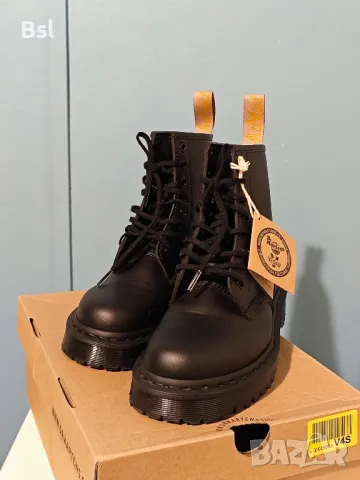 Дамски ботуши Dr Martens 1460 Vegan, снимка 8 - Дамски ботуши - 50314118