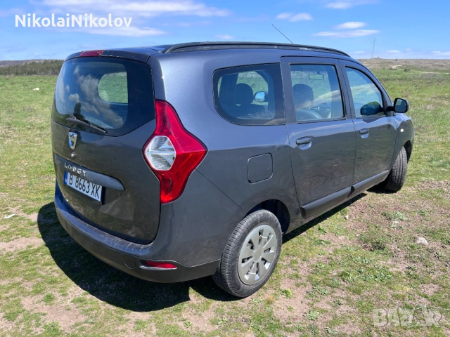 Dacia Lodgy 1.5 DCI, снимка 3 - Автомобили и джипове - 54123689