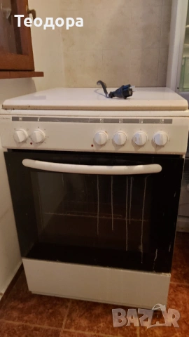 Работеща печка Crown, снимка 3 - Печки, фурни - 54269469