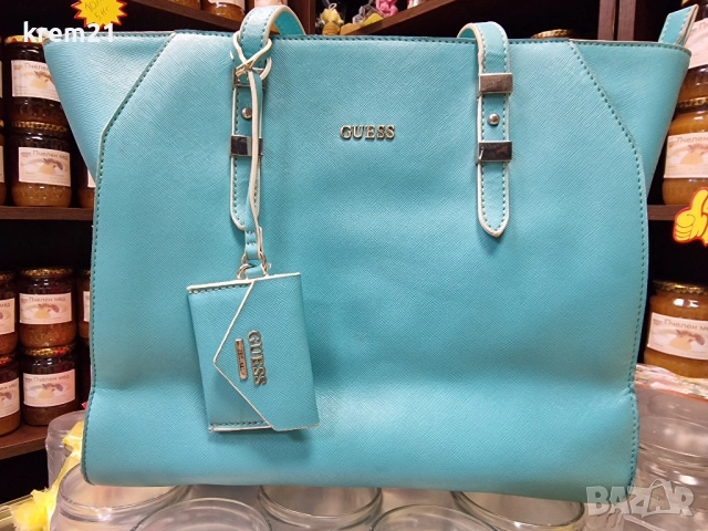 Guess дамска Уникална чанта , снимка 15 - Чанти - 52391745