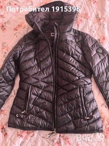 Дамско яке на Армани ново , снимка 2 - Якета - 53969735