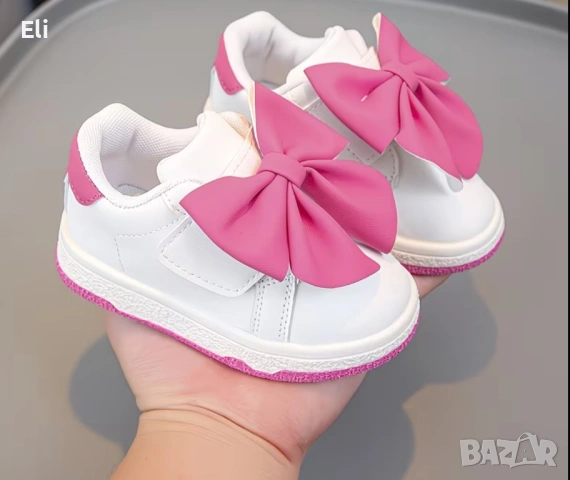 Детски бели маратонки с розова панделка , снимка 2 - Детски маратонки - 53607656