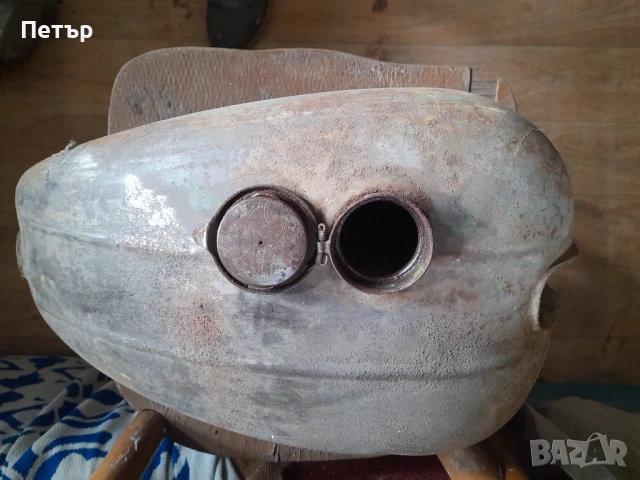 Продавам  резервоар 