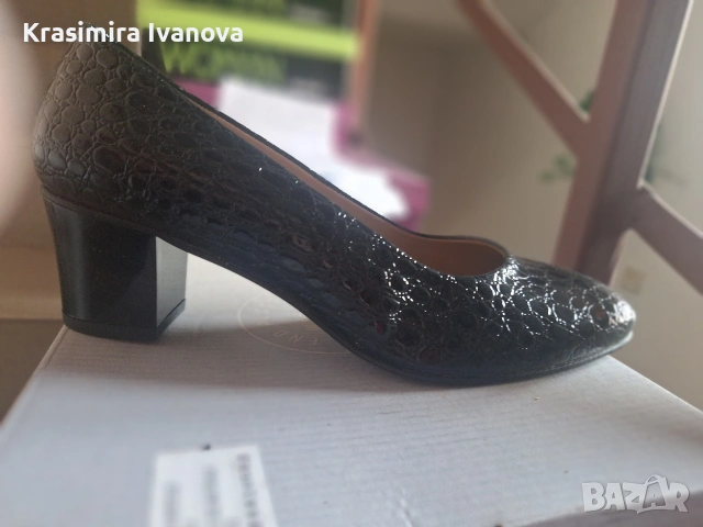 нови обувки черен лак кроко, снимка 2 - Дамски обувки на ток - 54183843