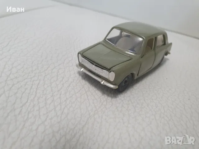 Колекционерски модел Innocenti Moris 1/43, снимка 2 - Колекции - 48905660