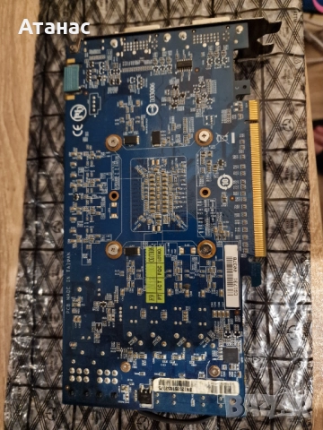 2 видеокарти - GTX 550 Ti 1GB DDR5 192bit PNY + GTX 560 1GB DDR5 256bit Gigabyte Windforce, снимка 4 - Видеокарти - 51691004