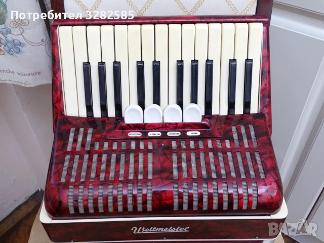 Акордеон Велтмайстер 40 баса, снимка 1