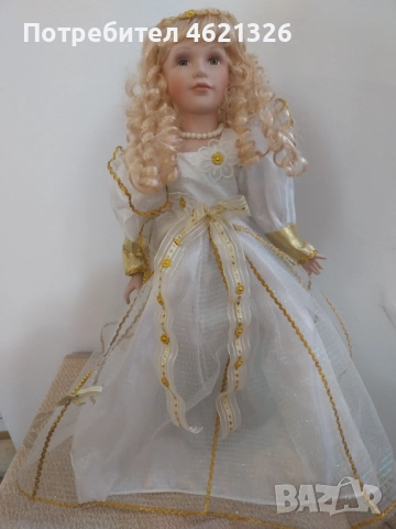 Винтидж колекционерска немска порцеланова кукла принцеса в кралска рокля като нова, снимка 13 - Декорация за дома - 52044240