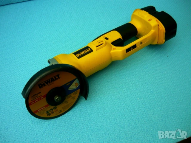 DeWALT DC 411 - акумолаторен ъглошлайф, снимка 4 - Други инструменти - 50989753