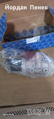 Предни спирачни дискове за зафира б бош чисто нови плюс чисто нов EGR пиербург, снимка 2 - Аксесоари и консумативи - 51694674