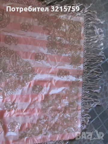 Копринена покривка , бродерия сърма и копринени конци, снимка 9 - Покривки за маси - 50303663