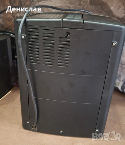 Кафеавтомат/Кафемашина Delonghi Magnifica , снимка 4 - Кафемашини - 53996178