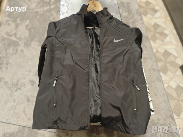 Nike Яке Ветровка размер S, снимка 5 - Спортни дрехи, екипи - 53890321