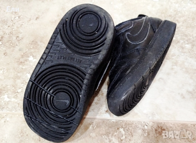 Маратонки Nike 23,5, снимка 2 - Детски маратонки - 51508559