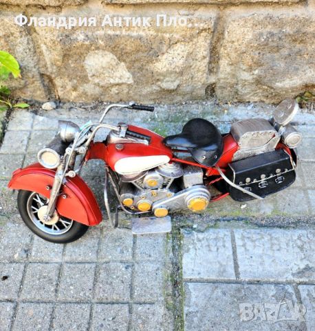 Червен метален ретро мотоциклет, снимка 2 - Декорация за дома - 46363602